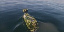 Californiano registra submarino misterioso durante remada na Califórnia (EUA). Foto: Osher Gunsberg